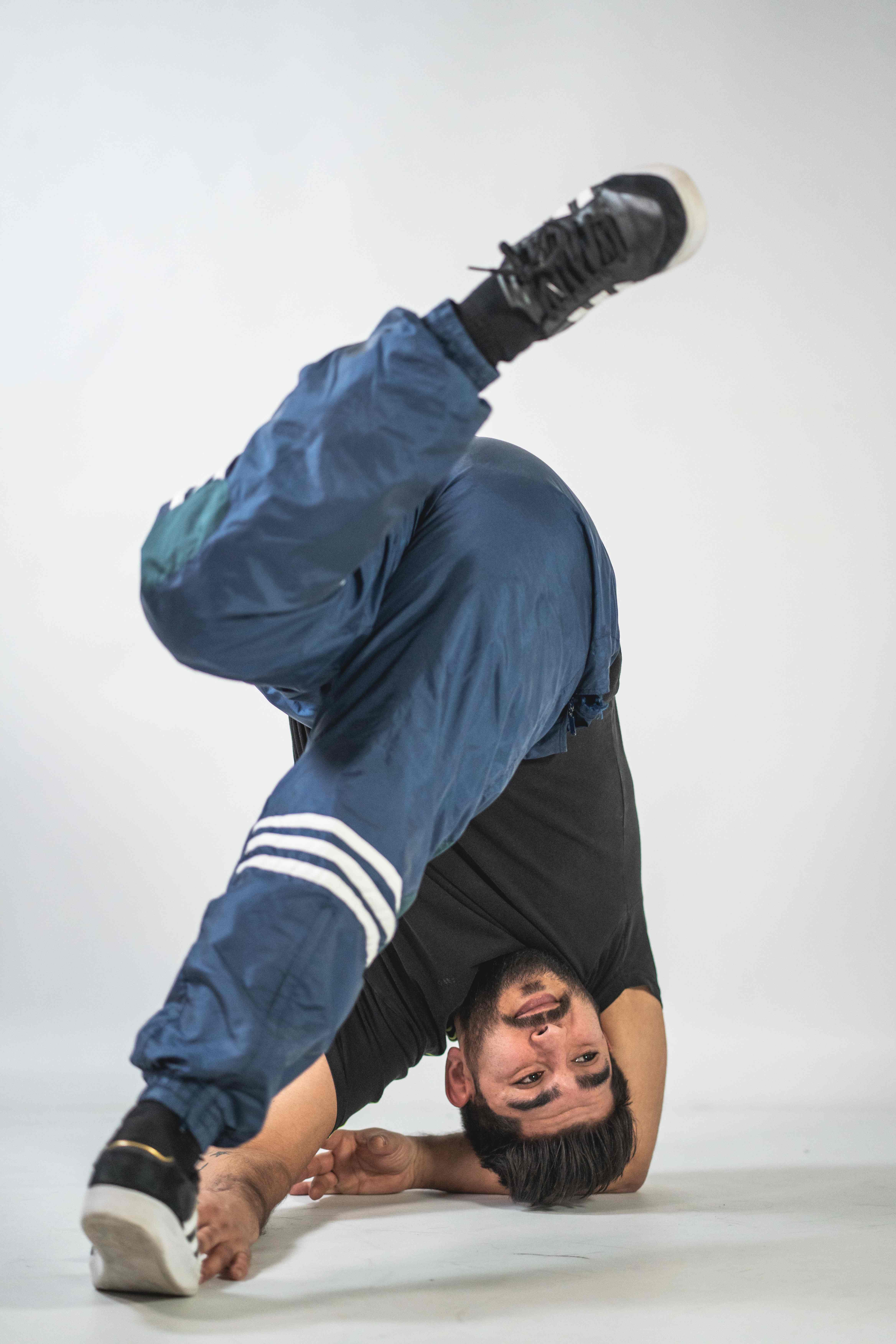 Hakan Orun — Breakdance